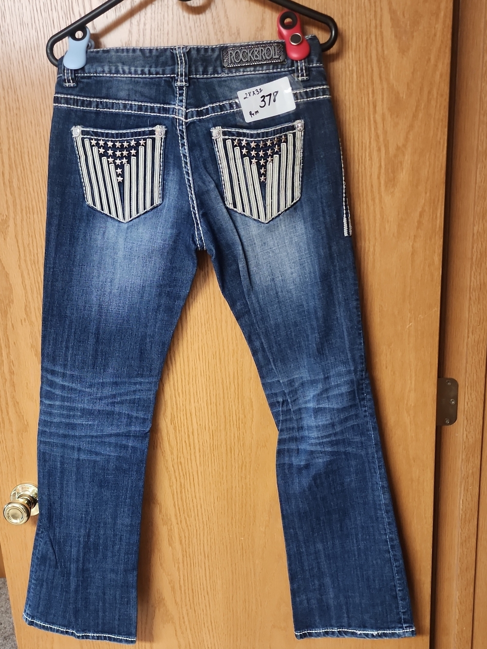 Rock & Roll Women's Jeans with Star-Striped Back Pockets 28x32 number 378 - Picture 3 of 10